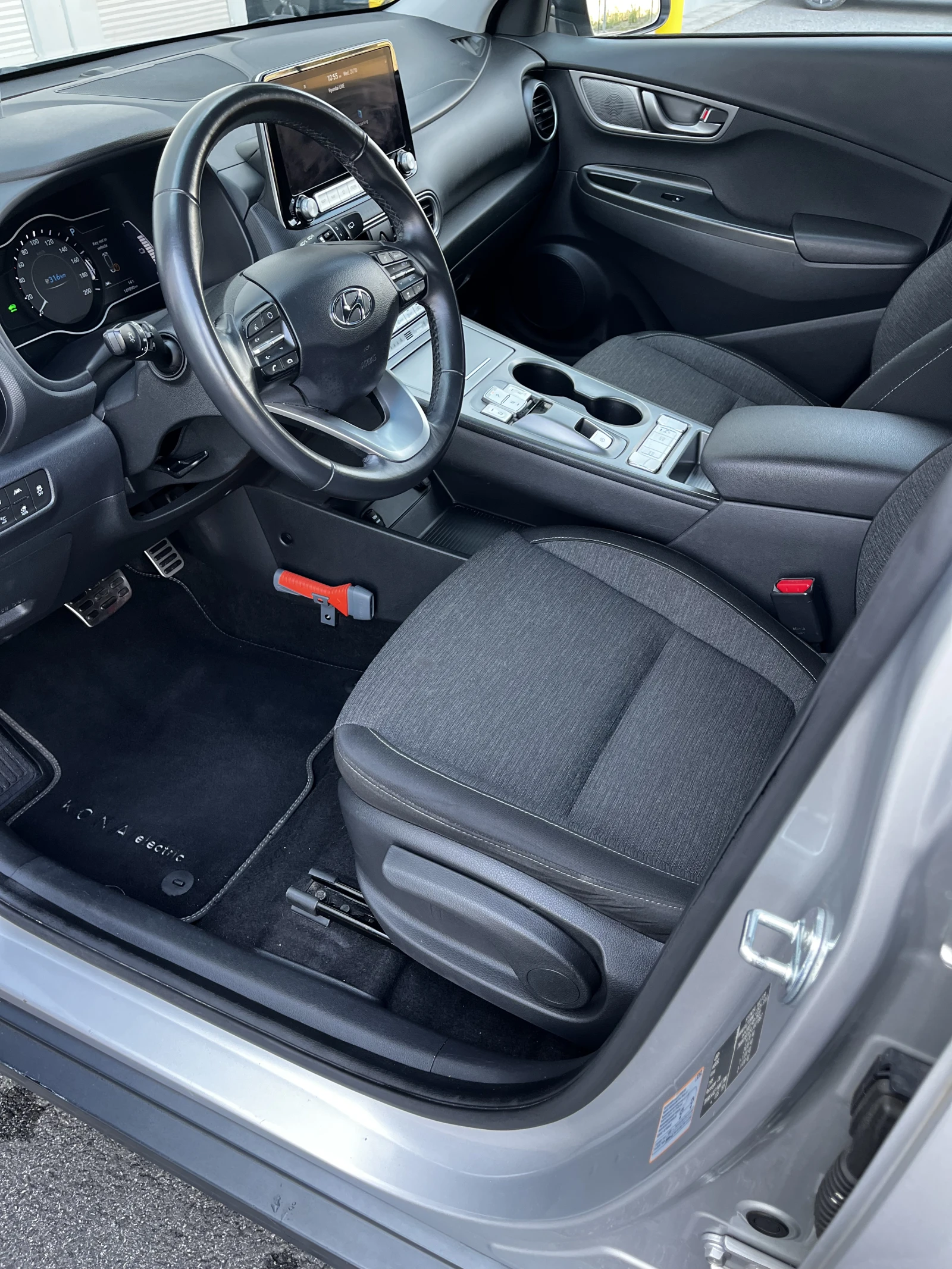Hyundai Kona EV 64KW/h 204 k.�. SOH-93% ����� �����, HEAD UP  | Mobile.bg � ����������� 9