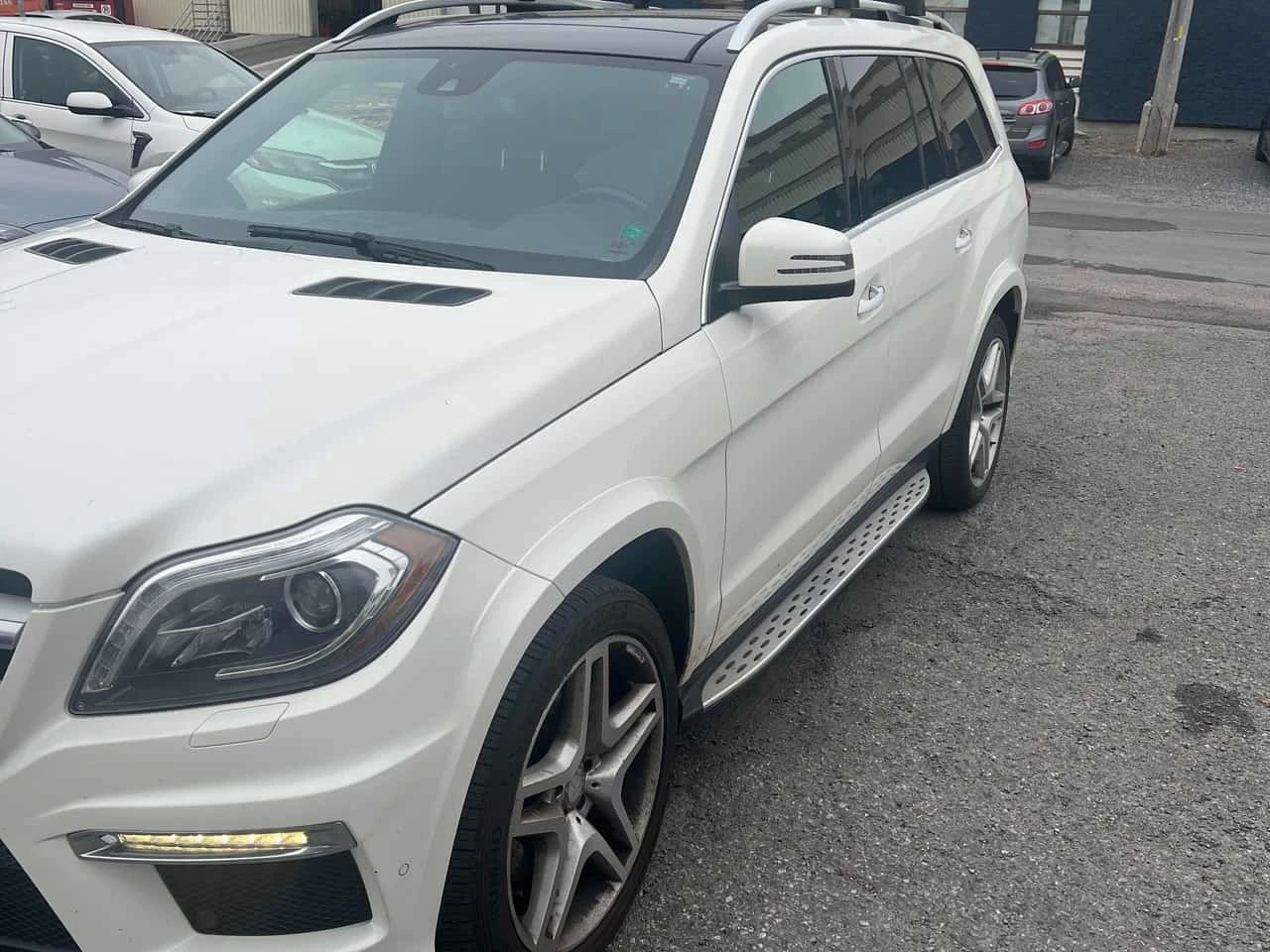 Mercedes-Benz GL 350 BlueTEC | CARFAX | БЕЗ ИНЦИДЕНТИ , снимка 2 - Автомобили и джипове - 56319019