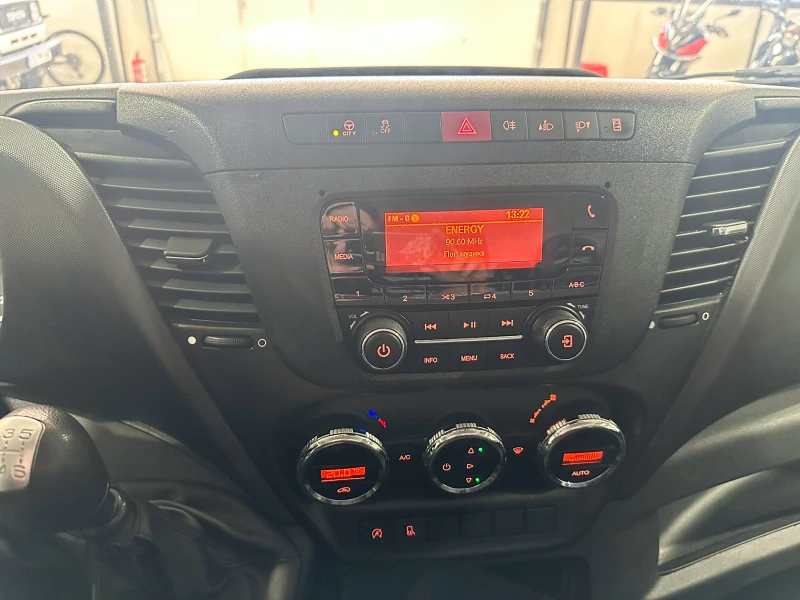 Iveco 35s16 DAILY, снимка 16 - Бусове и автобуси - 53285146