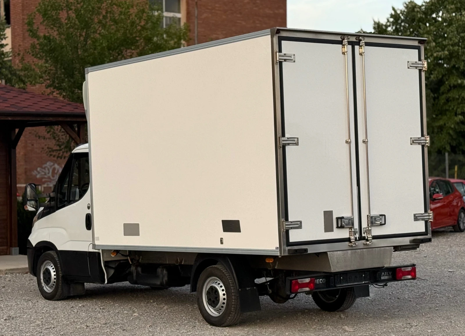 Iveco Daily 35S14 * Хладилен -24* * Автоматик* * Климатроник*  - изображение 4