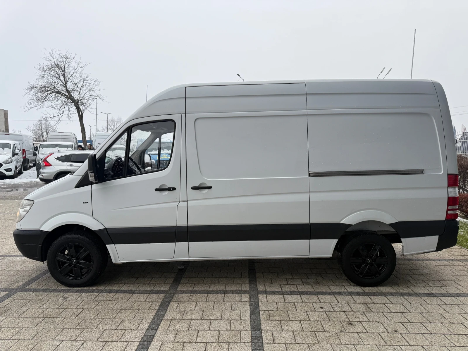 Mercedes-Benz Sprinter 316 CDI Клима L2H2 - Две странични врати  - изображение 5