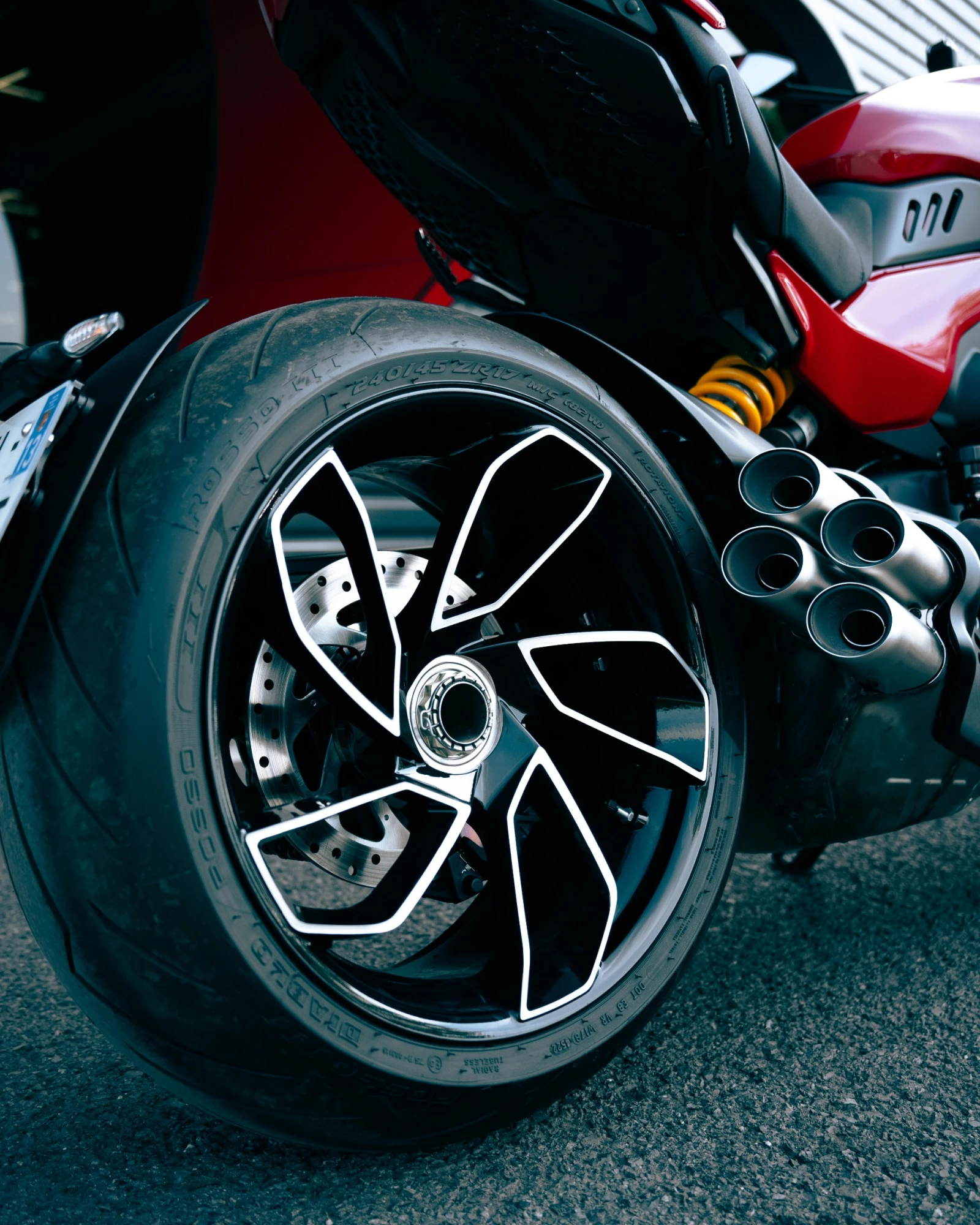 Ducati Diavel V4 - изображение 8