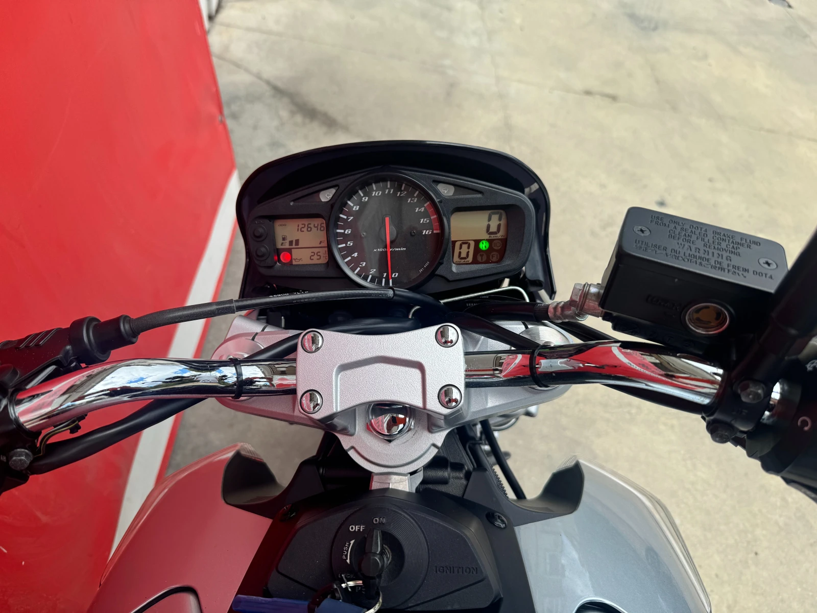 Suzuki Gsr `600, снимка 9 - Мотоциклети и мототехника - 55414216