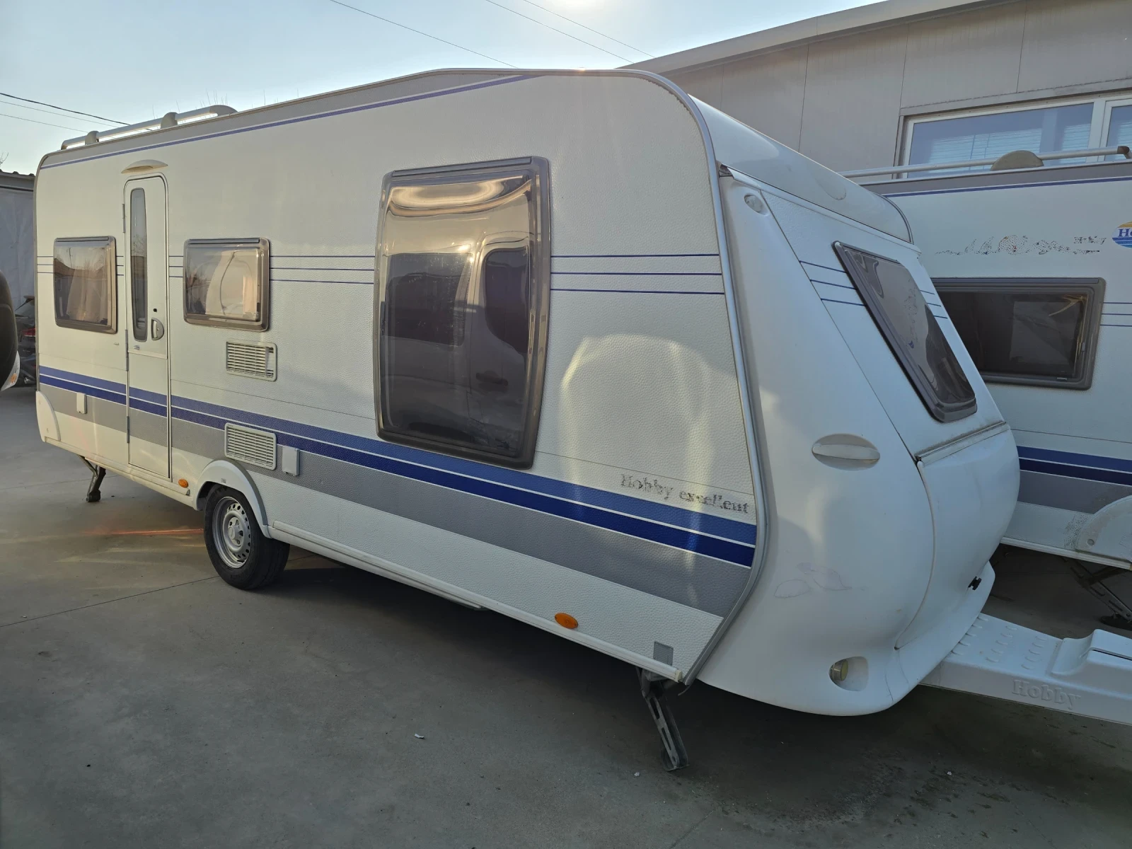 Каравана Hobby, снимка 2 - Каравани и кемпери - 53927156