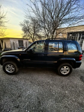 Jeep Cherokee Liberty 2002 3.7 , снимка 3