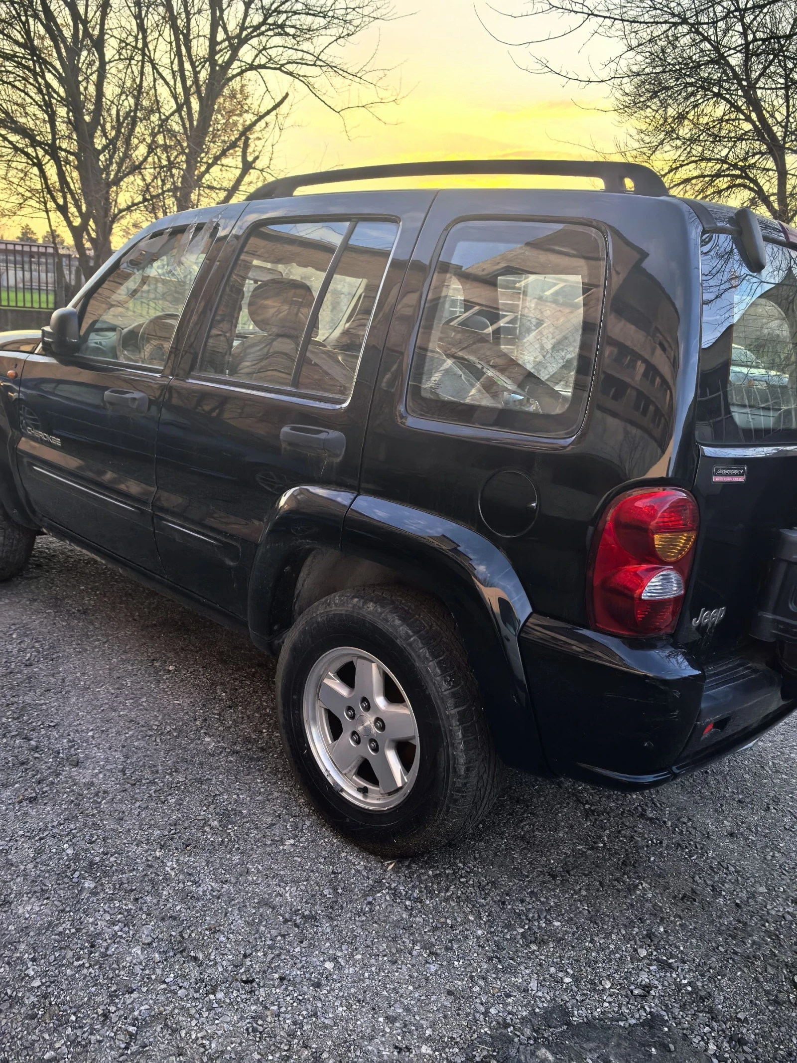 Jeep Cherokee Liberty 2002 3.7 , снимка 4 - Части - 55120554