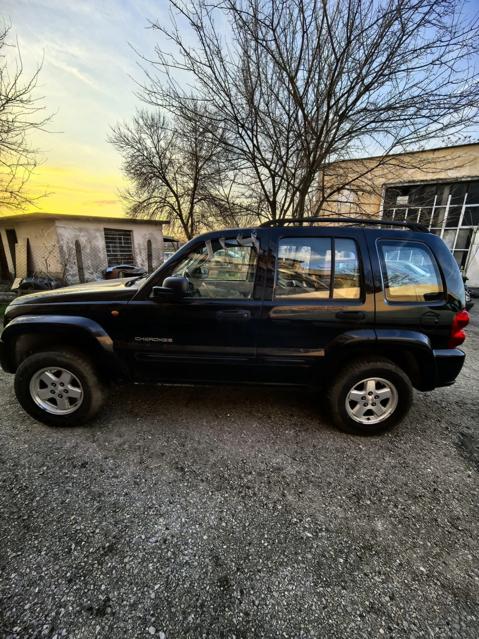 Jeep Cherokee Liberty 2002 3.7 , снимка 3 - Части - 55120554