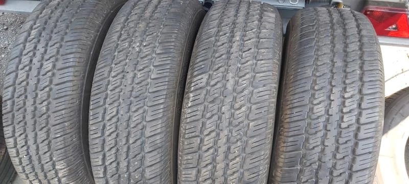 Гуми Всесезонни 235/75R15, снимка 1 - Гуми и джанти - 33068897