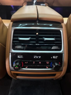 BMW 750 i xDrive * FULL Екстри * HARMAN/KARDON * HEAD UP, снимка 8