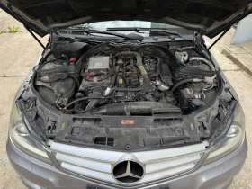 Mercedes-Benz C 220, снимка 9