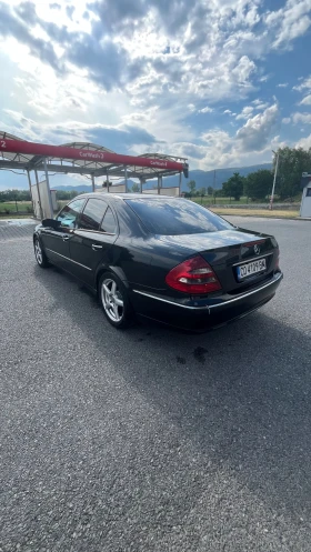 Mercedes-Benz E 220 Avangarde, снимка 2