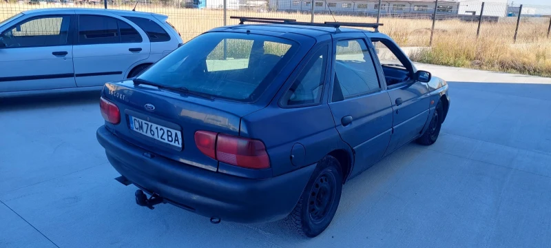 Ford Escort 1.8 diesel , снимка 4 - Автомобили и джипове - 48019008