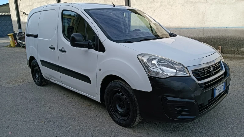 Peugeot Partner, снимка 12 - Автомобили и джипове - 47414836