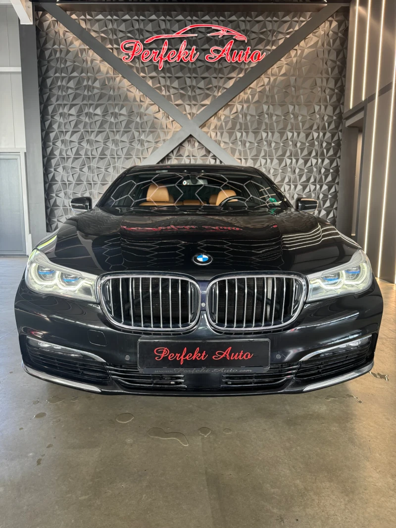 BMW 750 i xDrive * FULL Екстри * HARMAN/KARDON * HEAD UP, снимка 2 - Автомобили и джипове - 47664996