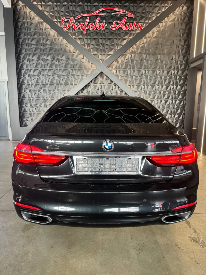 BMW 750 i xDrive * FULL Екстри * HARMAN/KARDON * HEAD UP, снимка 4 - Автомобили и джипове - 47664996