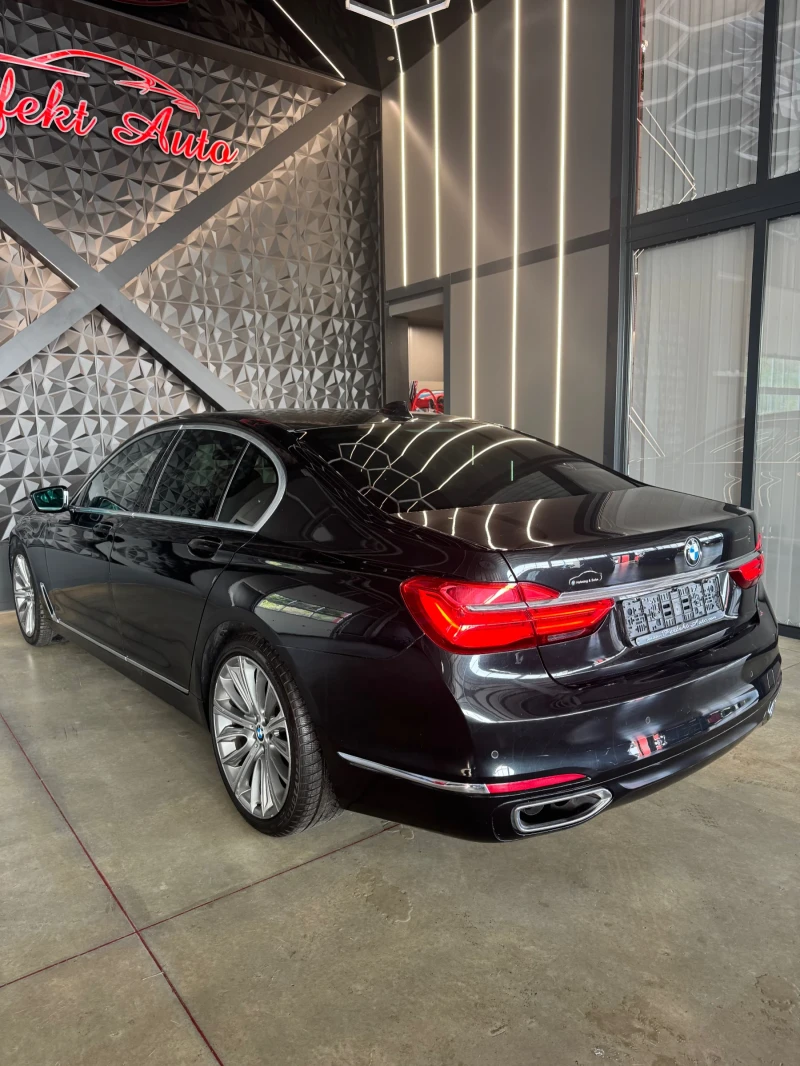 BMW 750 i xDrive * FULL Екстри * HARMAN/KARDON * HEAD UP, снимка 3 - Автомобили и джипове - 47664996