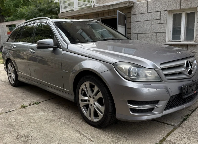 Mercedes-Benz C 220, снимка 2 - Автомобили и джипове - 51699780
