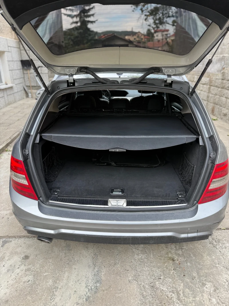 Mercedes-Benz C 220, снимка 7 - Автомобили и джипове - 51699780