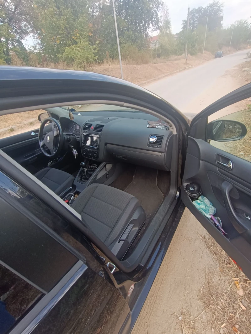 VW Golf, снимка 7 - Автомобили и джипове - 51707244