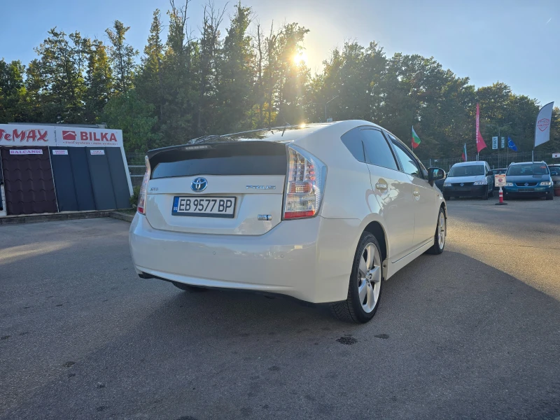 Toyota Prius 1.8i HYBRID/TOP, снимка 5 - Автомобили и джипове - 51800357