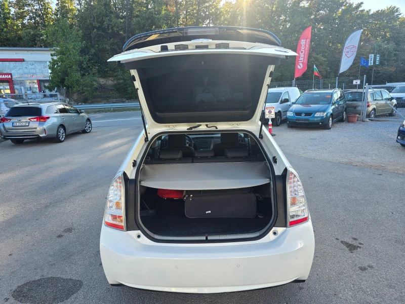 Toyota Prius 1.8i HYBRID/TOP, снимка 11 - Автомобили и джипове - 51800357