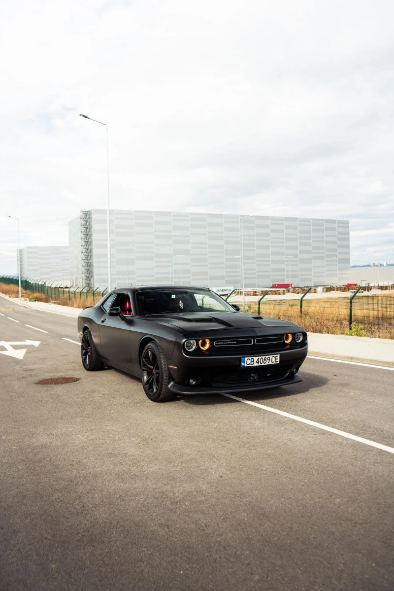 Dodge Challenger SXT Plus, снимка 3 - Автомобили и джипове - 52644888