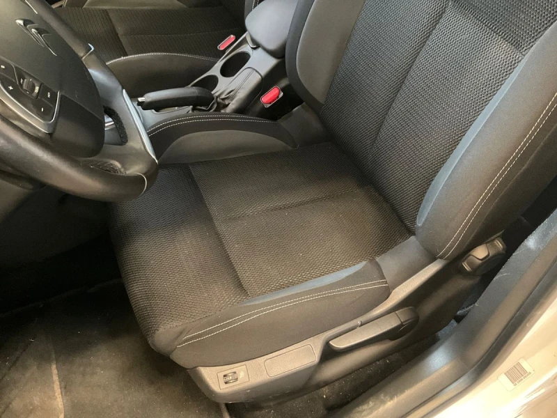 Citroen C4 1.2I, снимка 8 - Автомобили и джипове - 52237884