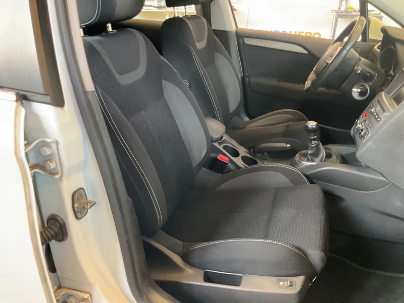 Citroen C4 1.2I, снимка 7 - Автомобили и джипове - 52237884