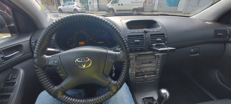 Toyota Avensis, снимка 15 - Автомобили и джипове - 52506574