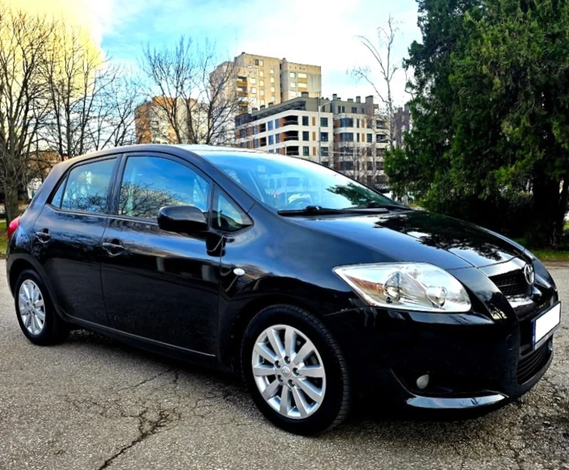 Toyota Auris 1.4 D-4D Automatic 90 к.с.