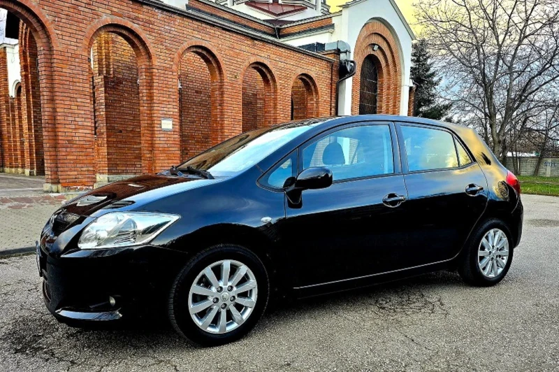 Toyota Auris 1.4 D-4D Automatic 90 к.с., снимка 2 - Автомобили и джипове - 52998962