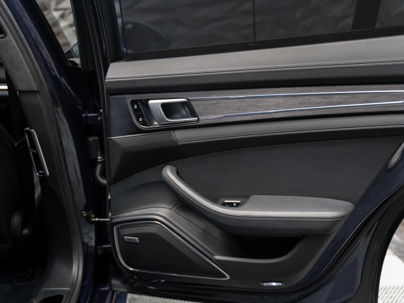 Porsche Panamera Turbo S E Hybrid* FACE* Bose* Обдухв* Lift* HUD* 3, снимка 16 - Автомобили и джипове - 53029207