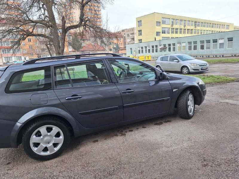 Renault Megane 2, снимка 6 - Автомобили и джипове - 53296183