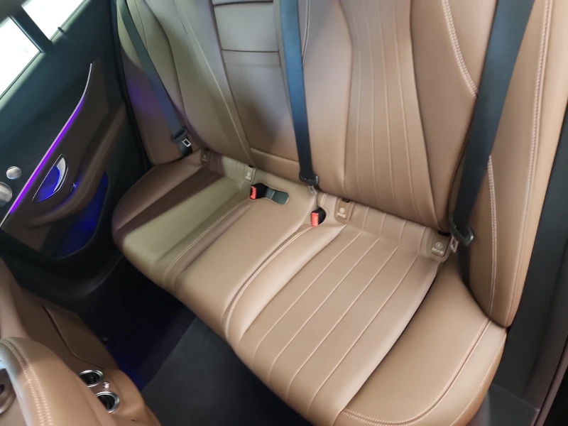 Mercedes-Benz E 350 360| PANO| DISTRONIC| 2 KEYS| CARFAX| , снимка 13 - Автомобили и джипове - 53524746