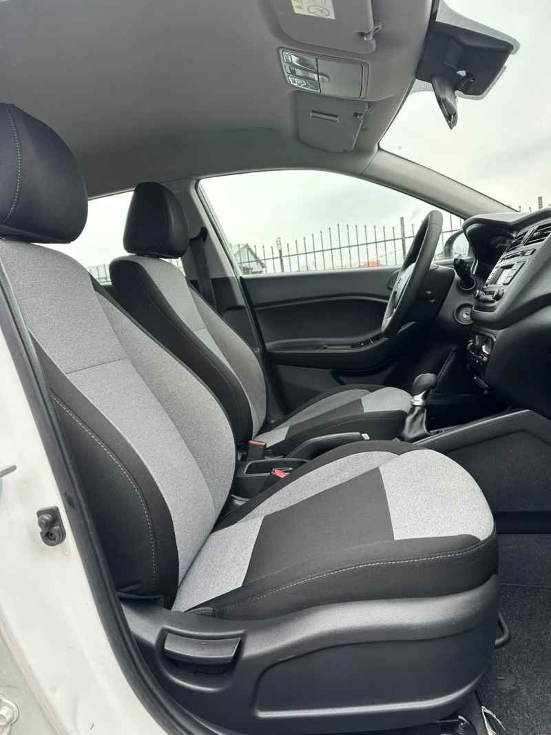 Hyundai I20 1, 2i, снимка 13 - Автомобили и джипове - 53569906