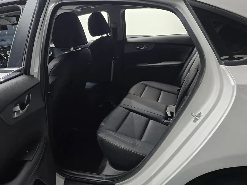 Kia K3 | Mobile.bg � ����������� 11