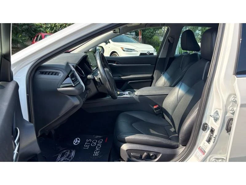 Toyota Camry 2.5HSD ELEGANCE, снимка 12 - Автомобили и джипове - 55440504