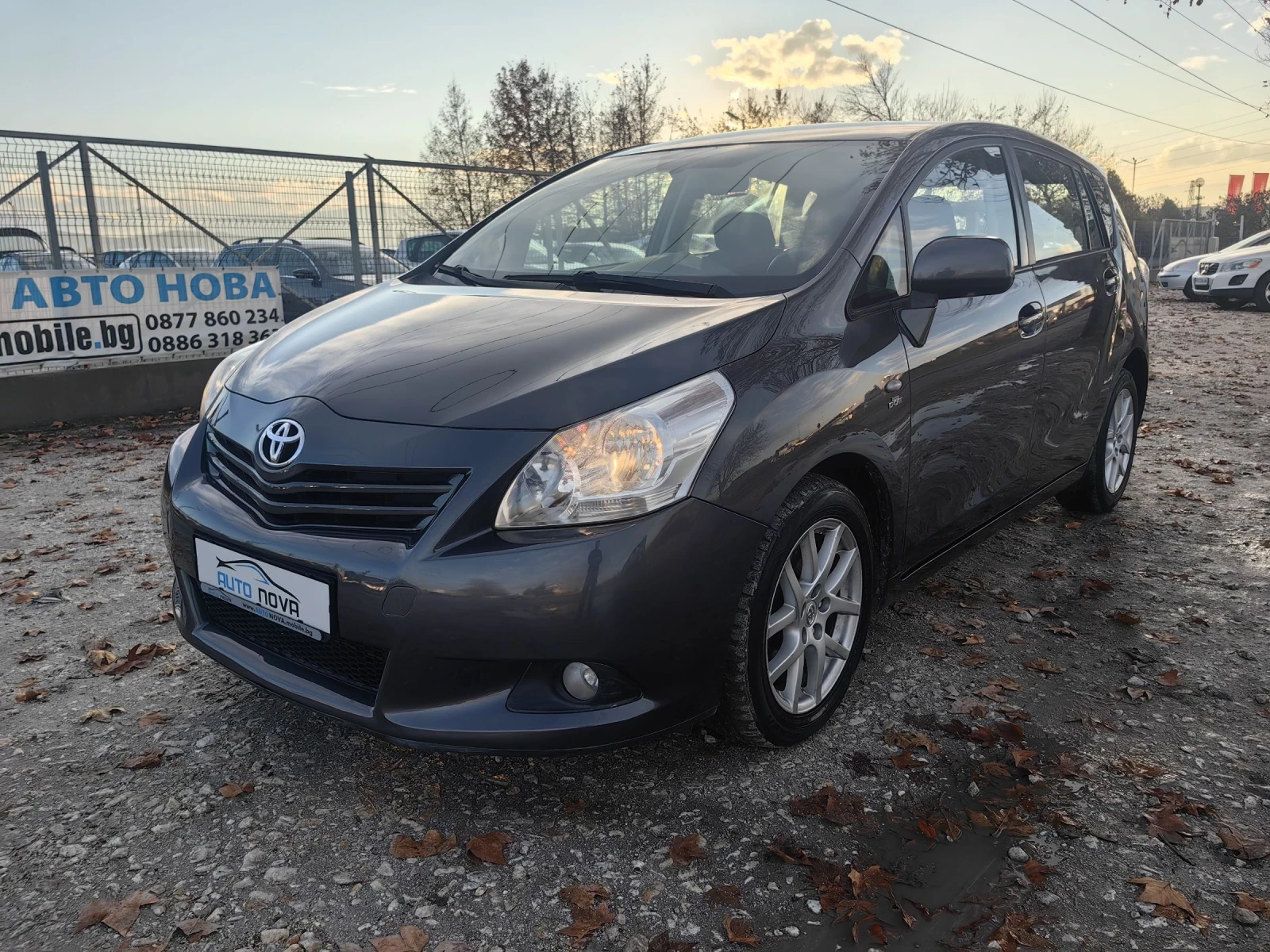 Toyota Verso 2.2 150 К.С. ДИЗЕЛ!АВТОМАТ! КАТО НОВА  - изображение 3