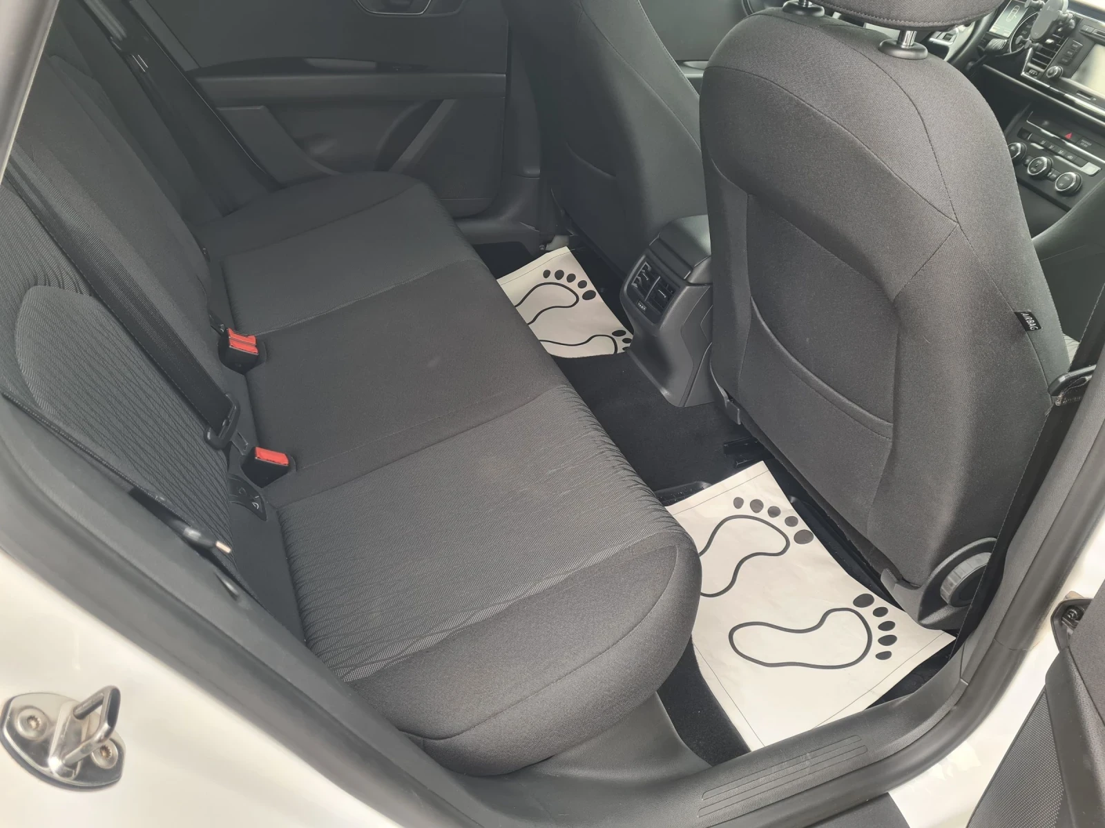 Seat Leon 1.6TDi 105p.s  | Mobile.bg   12