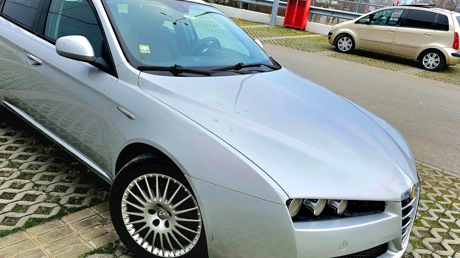 Alfa Romeo 159 sportwagon  - изображение 2