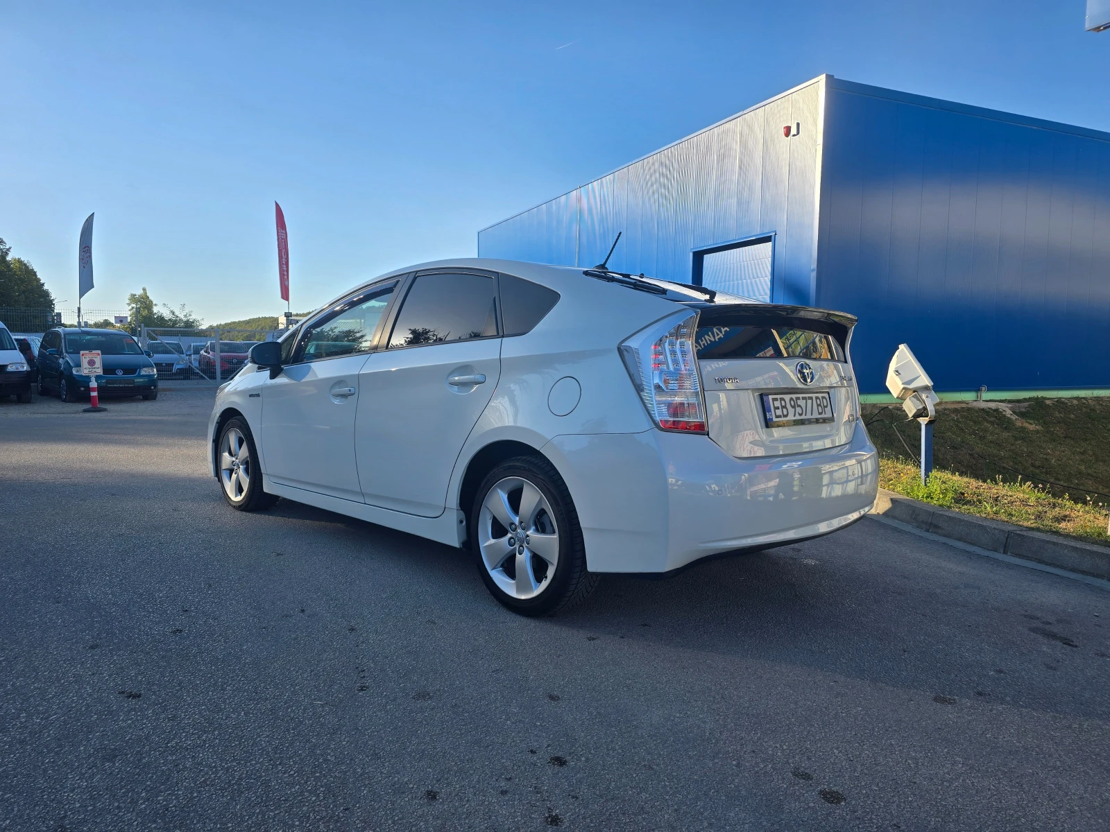 Toyota Prius 1.8i HYBRIT/TOP - изображение 3