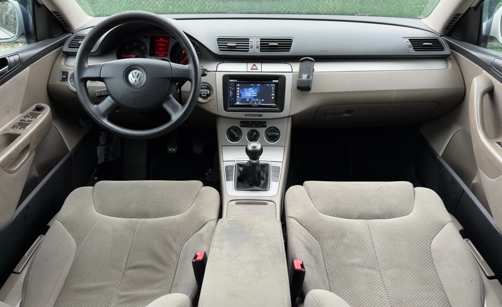 VW Passat 1.9TDi 105hp | Mobile.bg   7