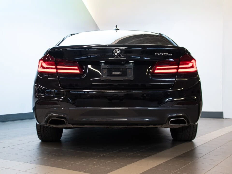 BMW 530E * АВТО КРЕДИТ* ЦЕНА ДО БГ * СЕРВИЗНА ИСТОРИЯ *  - изображение 5