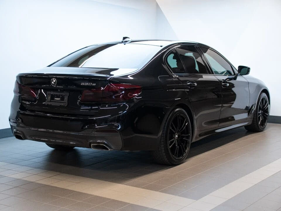 BMW 530E * АВТО КРЕДИТ* ЦЕНА ДО БГ * СЕРВИЗНА ИСТОРИЯ *  - изображение 6