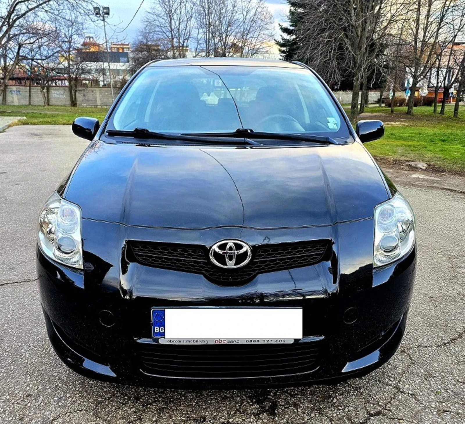 Toyota Auris 1.4 D-4D Automatic 90 к.с. - изображение 5