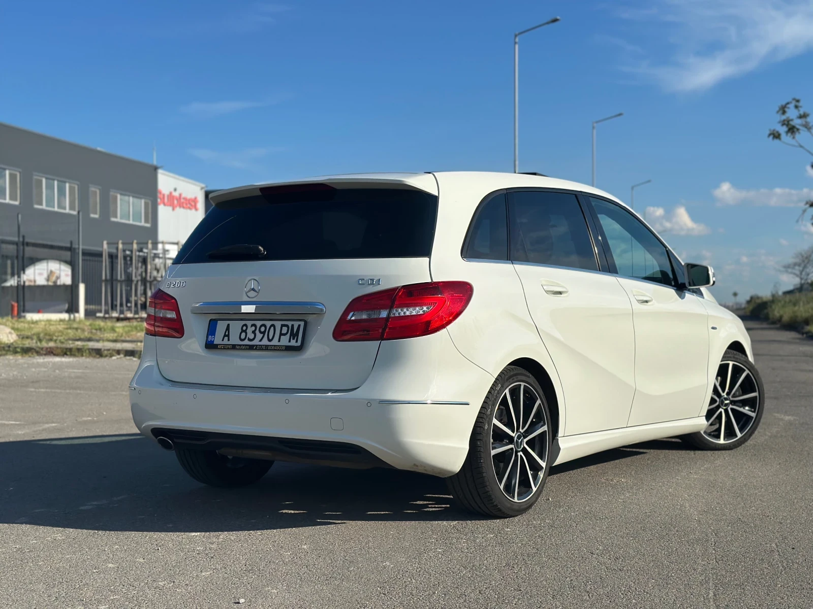 Mercedes-Benz B 200 CDI, снимка 3 - Автомобили и джипове - 54867450