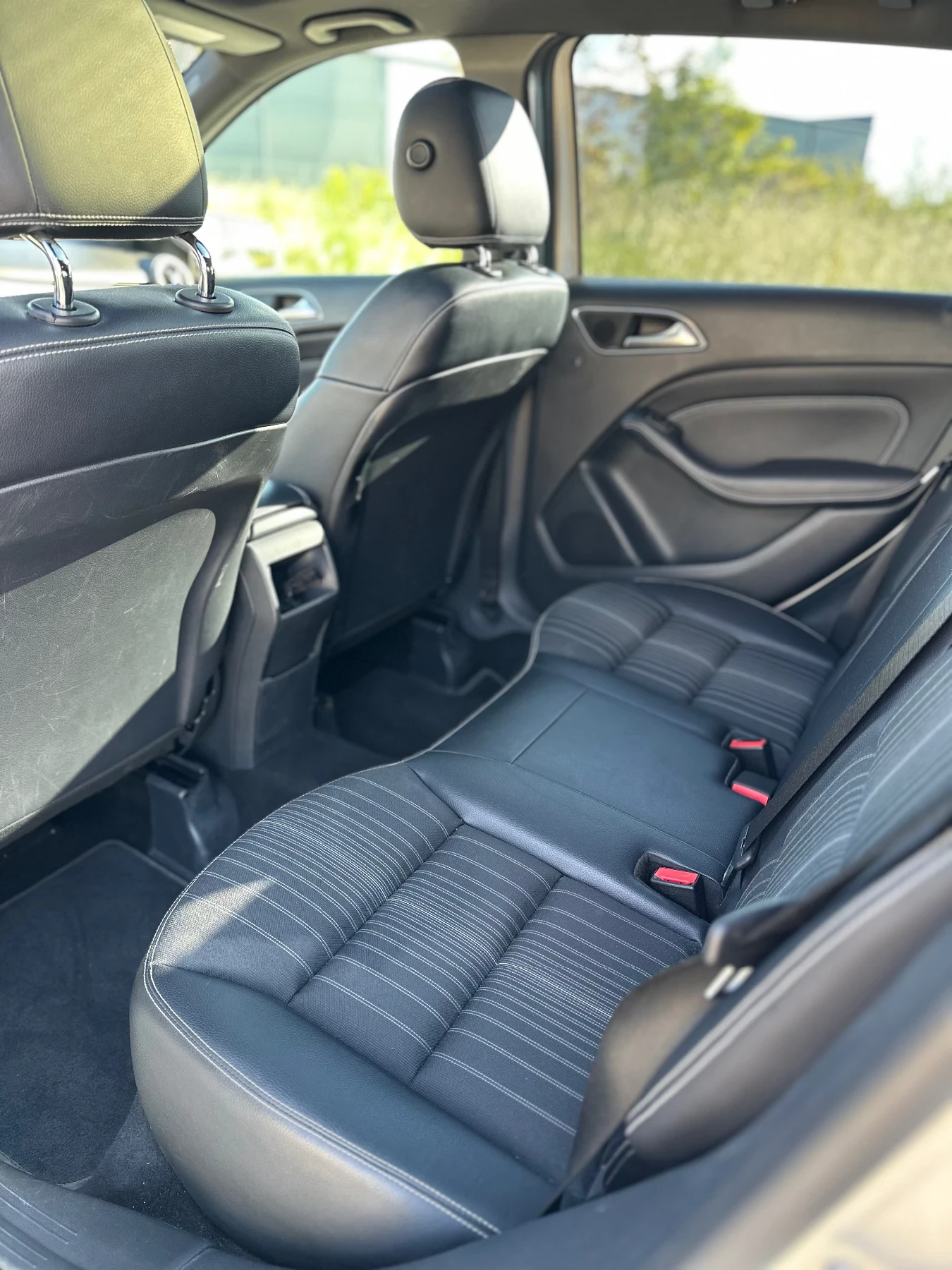 Mercedes-Benz B 200 CDI, снимка 13 - Автомобили и джипове - 54867450
