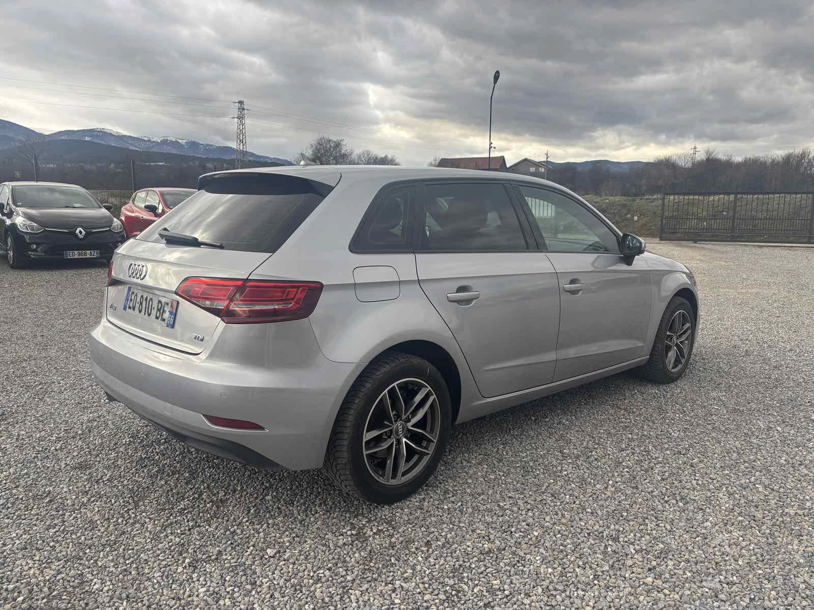 Audi A3 1.6 , Euro 6, Automatic 100 890 km Нов Внос - изображение 5