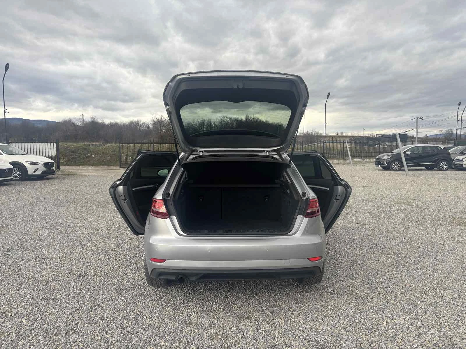 Audi A3 1.6 , Euro 6, Automatic 100 890 km Нов Внос - изображение 9