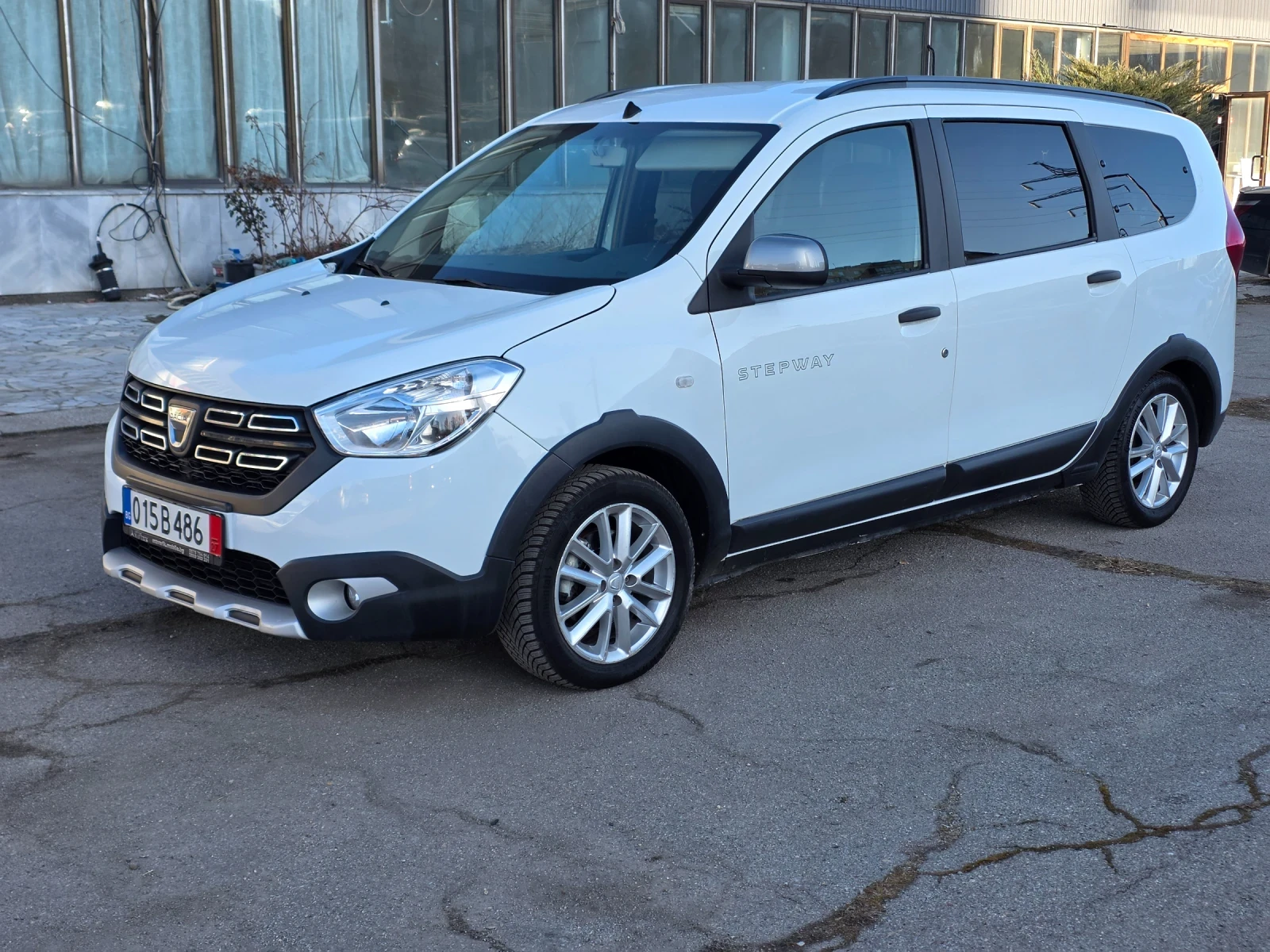 Dacia Lodgy STEPWAY 1.5 DCI 115k.c ITALIA EURO 6D   | Mobile.bg � ����������� 1